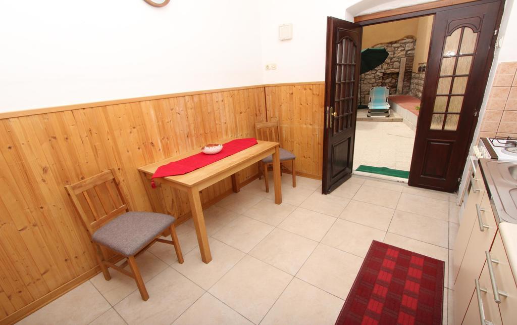 Studio Pupa Ровінь Екстер'єр фото