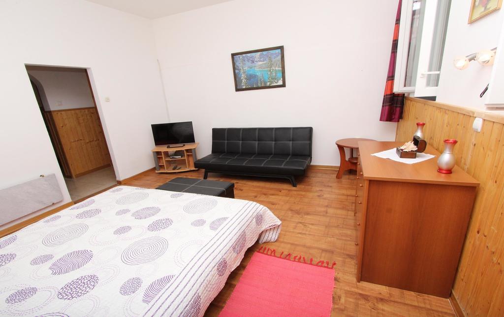 Studio Pupa Ровінь Екстер'єр фото